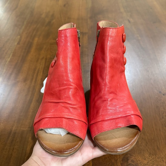 Miz Mooz Bella Leather Peep-Toe Heeled Sandals Size EU 42 - Picture 3 of 9